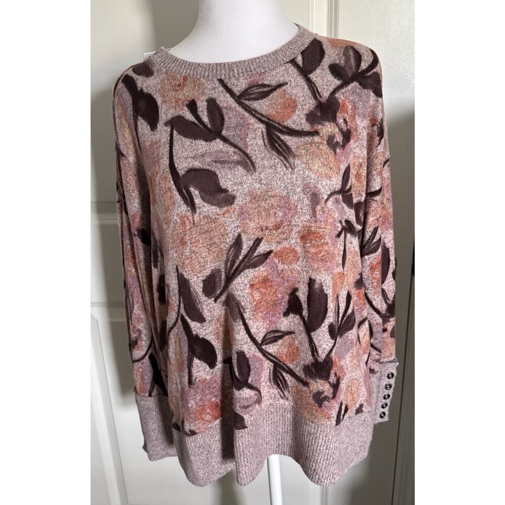 Westbound Tonal Floral Toss Long Sleeve Button Cuff Top - Picture 4 of 10